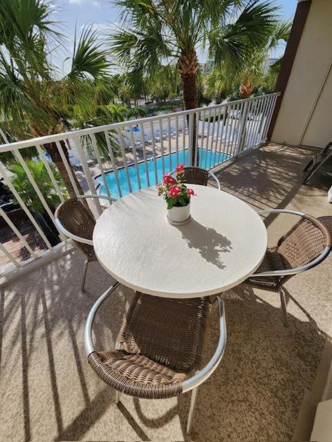 Ii On The W/intercoastal View Appartement *
